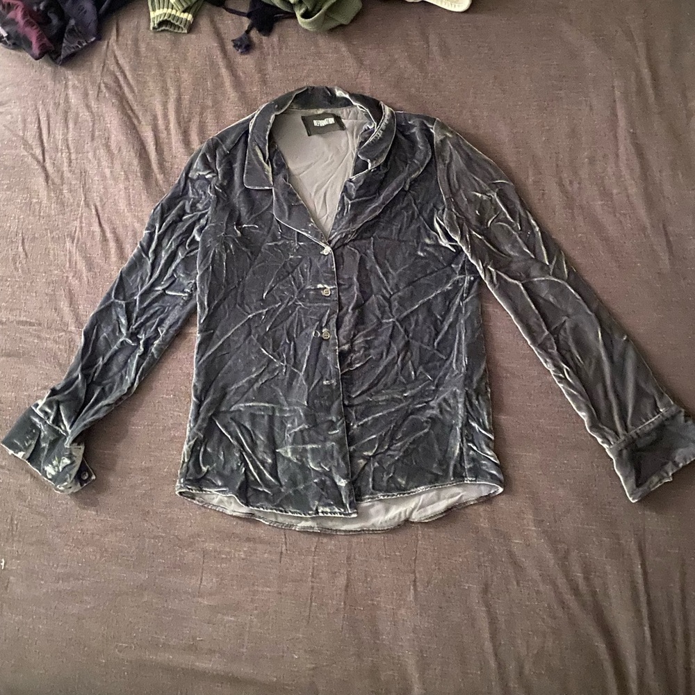 Reformation Grey/Silver velvet button down shirt. Size: S.